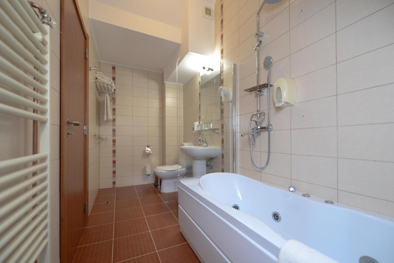 וטרה דורניי Hotel Belvedere מראה חיצוני תמונה